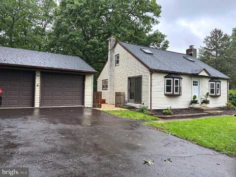601 OAK STREET, TELFORD, PA 18969