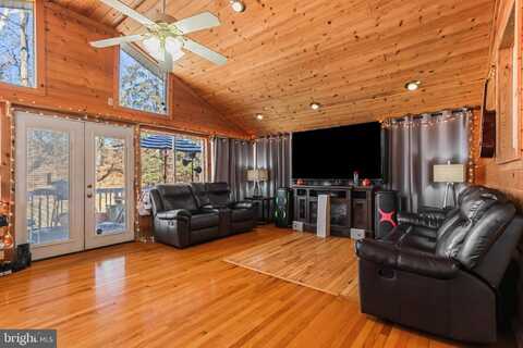 840 COLUMBUS AVENUE, STROUDSBURG, PA 18360