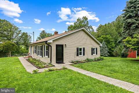 5861 VINE LANE, LINDEN, VA 22642