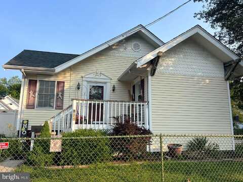 124 PENN STREET, PENNS GROVE, NJ 08069