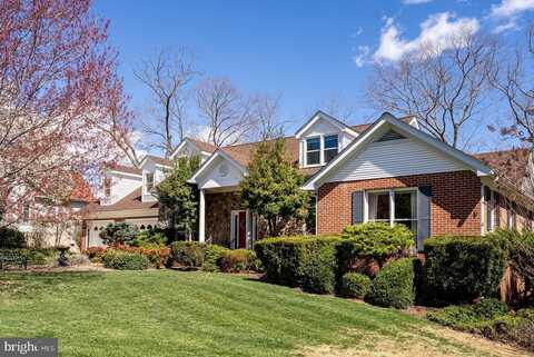 22 MANOR DRIVE, EDINBURG, VA 22824
