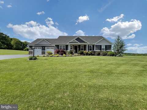 2300 WOODBROOK COURT, HANOVER, PA 17331