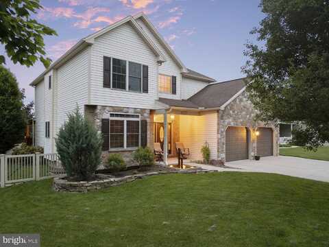 6133 JENNIFER LANE, SPRING GROVE, PA 17362