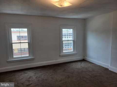 512 CHAIN STREET, NORRISTOWN, PA 19401