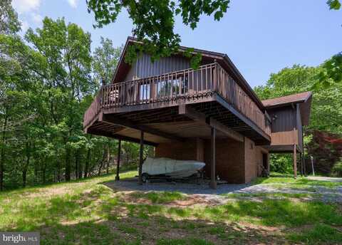312 SKYLINE DRIVE, READING, PA 19606