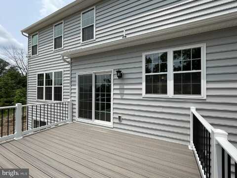 937 SWINEHART ROAD, BOYERTOWN, PA 19512