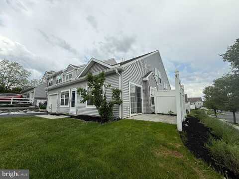 87 COURTYARD DRIVE, CARLISLE, PA 17013