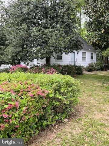 601 N OAK STREET, FALLS CHURCH, VA 22046