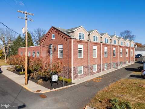 413 JEFFERSON STREET, EAST GREENVILLE, PA 18041