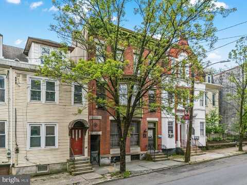 611 W MARKET STREET, POTTSVILLE, PA 17901