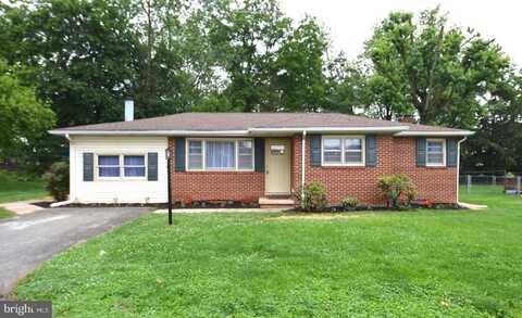 5 SHENNYS DRIVE, YORK, PA 17408
