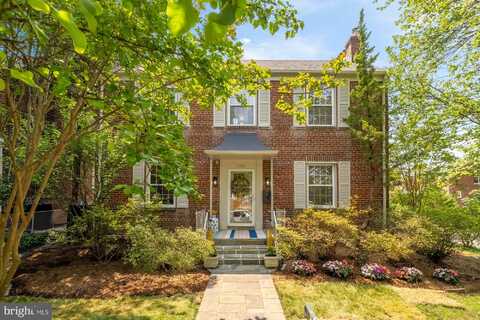 3520 28TH STREET NE, WASHINGTON, DC 20018