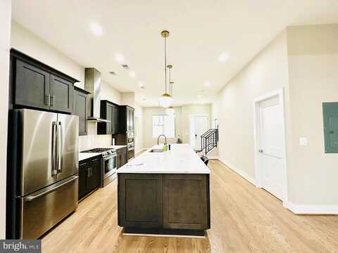 562 FOXHALL PLACE SE, WASHINGTON, DC 20032