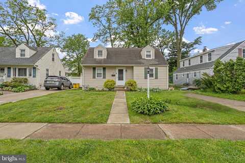 33 PENNWOOD DRIVE, EWING, NJ 08638