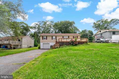 3313 CHARLES TOWN ROAD, KEARNEYSVILLE, WV 25430
