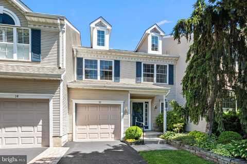 13 HONEY LOCUST LANE, NEWTOWN, PA 18940