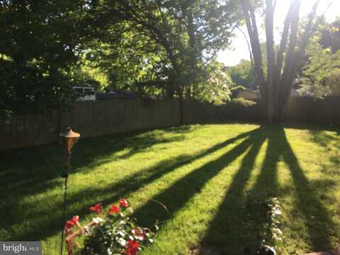 6 CHERRY GROVE COURT, NORTH POTOMAC, MD 20878