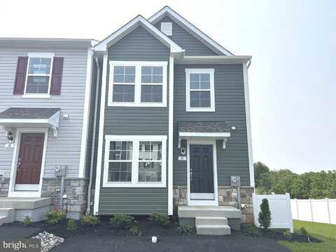 18 ANGUS DRIVE, HANOVER, PA 17331