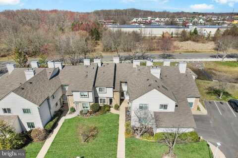 26 CHATHAM COURT, HIGHTSTOWN, NJ 08520