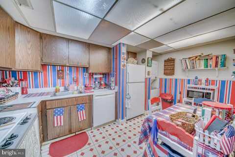 802 TIMBER CREEK, LINDENWOLD, NJ 08021