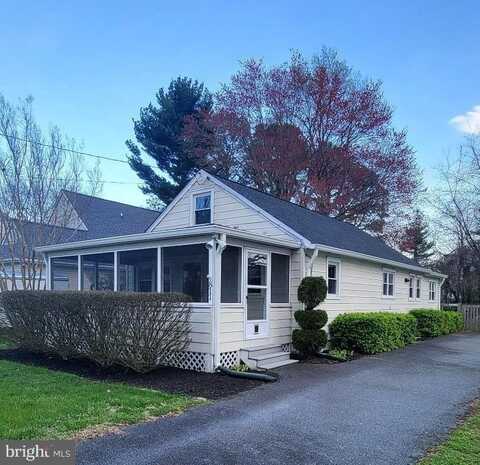811 CHESTER RIVER DRIVE, GRASONVILLE, MD 21638