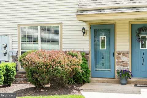 1615 FOXMEADOW CIRCLE, ROYERSFORD, PA 19468