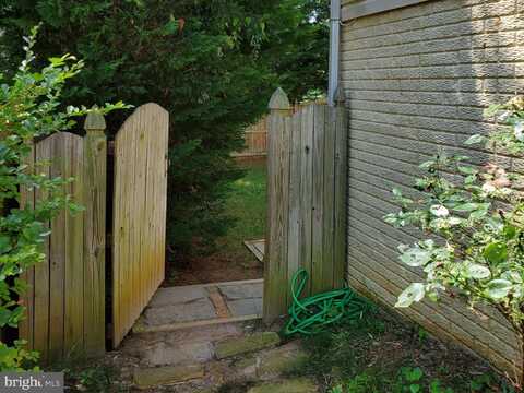 7 PEBBLE BEACH DRIVE, STAFFORD, VA 22554