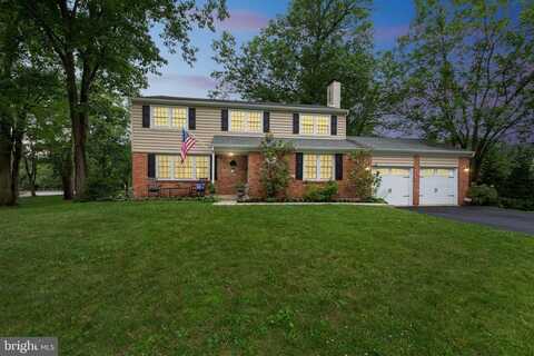 15 Oakford Rd, Wayne, PA 19087