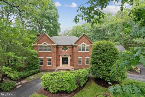 8702 OLD DOMINION DRIVE, MCLEAN, VA 22102