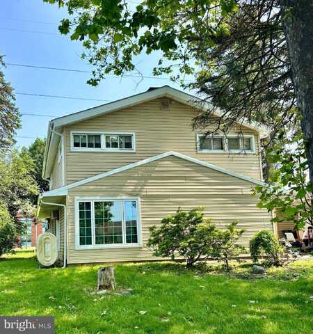 14 FARMBROOK DRIVE, LEVITTOWN, PA 19055
