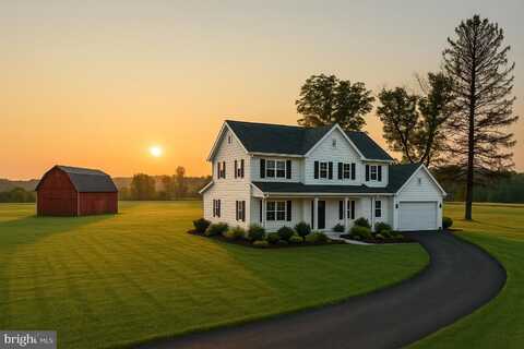 3001 SCHWOYER ROAD, EAST GREENVILLE, PA 18041