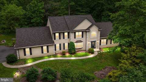 141 FOXGAYTE LANE, POTTSTOWN, PA 19465