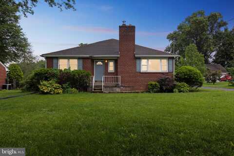 912 MAIN STREET, ROYERSFORD, PA 19468