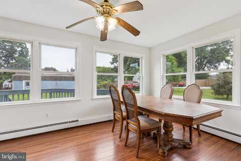 912 MAIN STREET, ROYERSFORD, PA 19468