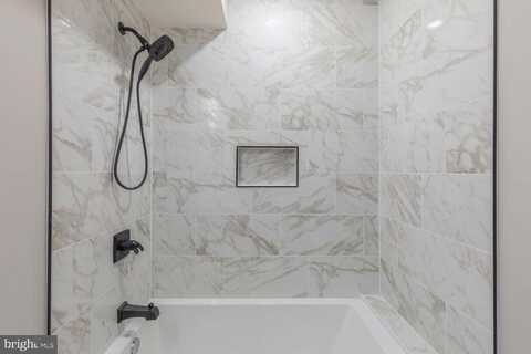 1237 OATES STREET NE, WASHINGTON, DC 20002