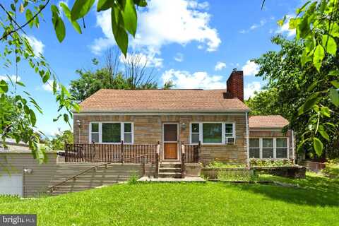 201 VILLAGE ROAD, HARRISBURG, PA 17112