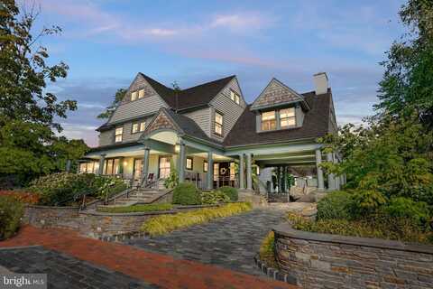 155 E OAKLAND AVENUE, DOYLESTOWN, PA 18901