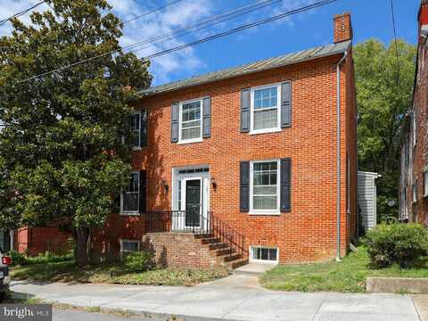 103 N CHURCH STREET, BERRYVILLE, VA 22611