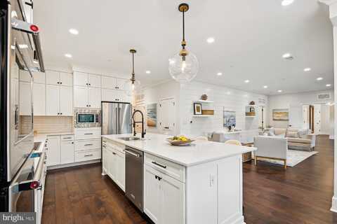 141 WEST STREET, ANNAPOLIS, MD 21401