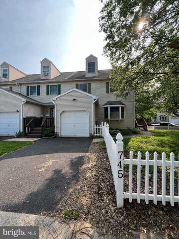 745 CEDAR COURT, RED HILL, PA 18076