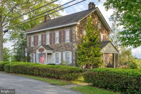 1160 OLD BERNVILLE ROAD, READING, PA 19605