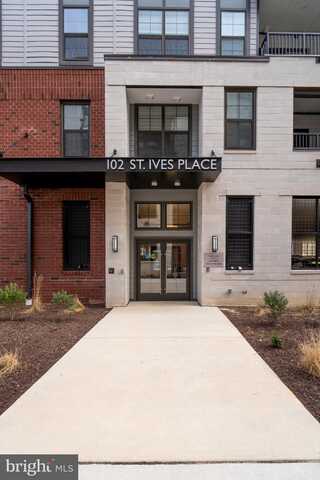 102 SAINT IVES PLACE, OXON HILL, MD 20745