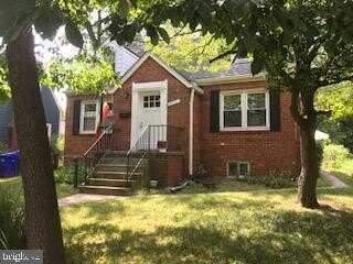 8702 49TH AVENUE, COLLEGE PARK, MD 20740