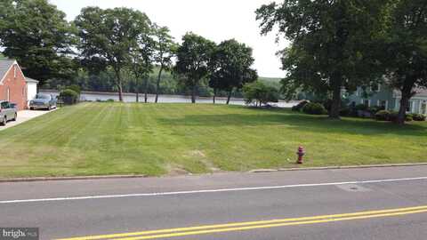 201 W FRONT STREET, FLORENCE, NJ 08518