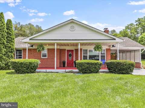4462 MARTINSBURG PIKE, CLEAR BROOK, VA 22624