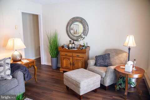 4462 MARTINSBURG PIKE, CLEAR BROOK, VA 22624