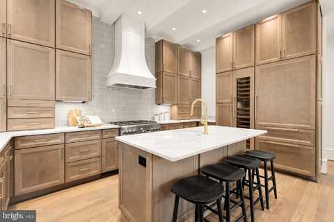 1201 D STREET NE, WASHINGTON, DC 20002
