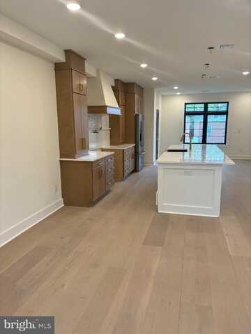7519 R RIDGE AVENUE 301, PHILADELPHIA, PA 19128