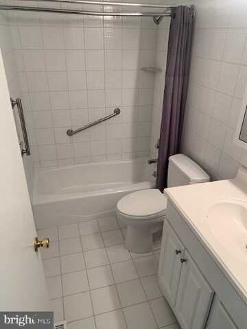 1830 PENNLAND COURT, LANSDALE, PA 19446