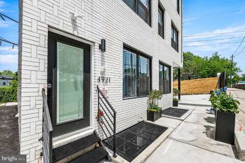 4921 CHESTER AVENUE, PHILADELPHIA, PA 19143